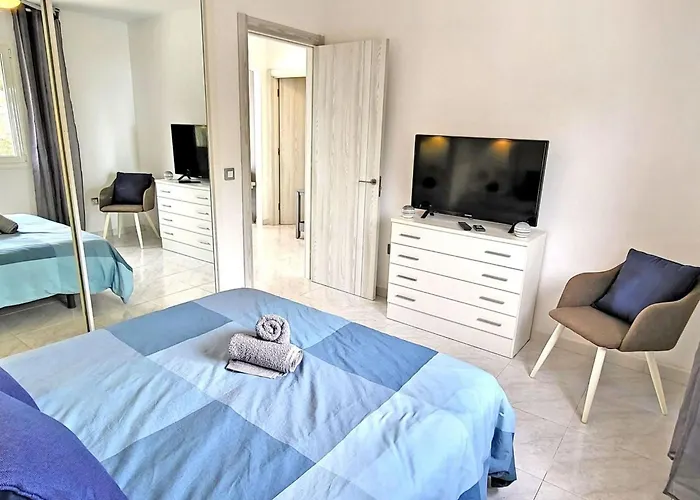 In Mit Terrasse By Interhome קוסטה קלמה