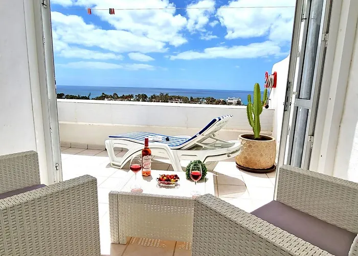 דירה In Mit Terrasse By Interhome קוסטה קלמה