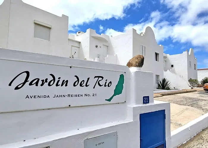 In Mit Terrasse By Interhome كوستا كالما