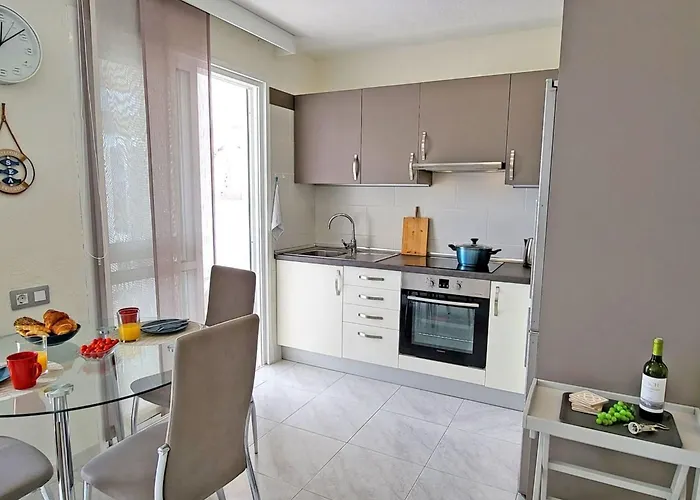 In Mit Terrasse By Interhome Apartamento *